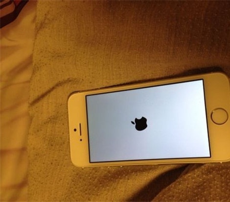 联想手机死机怎么重启_小米手机死机重启不了_索尼手机死机怎么重启