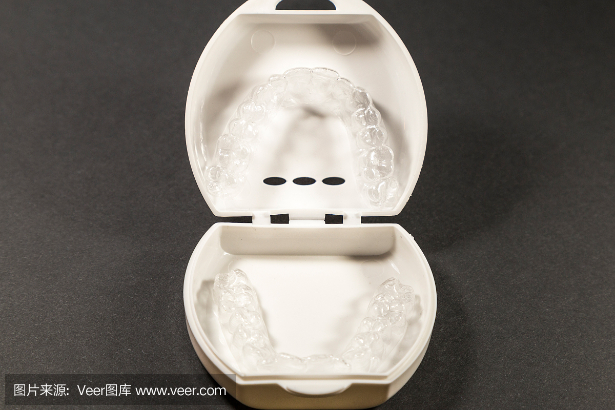 隐形矫治,隐适美,隐形牙箍,隐形牙套